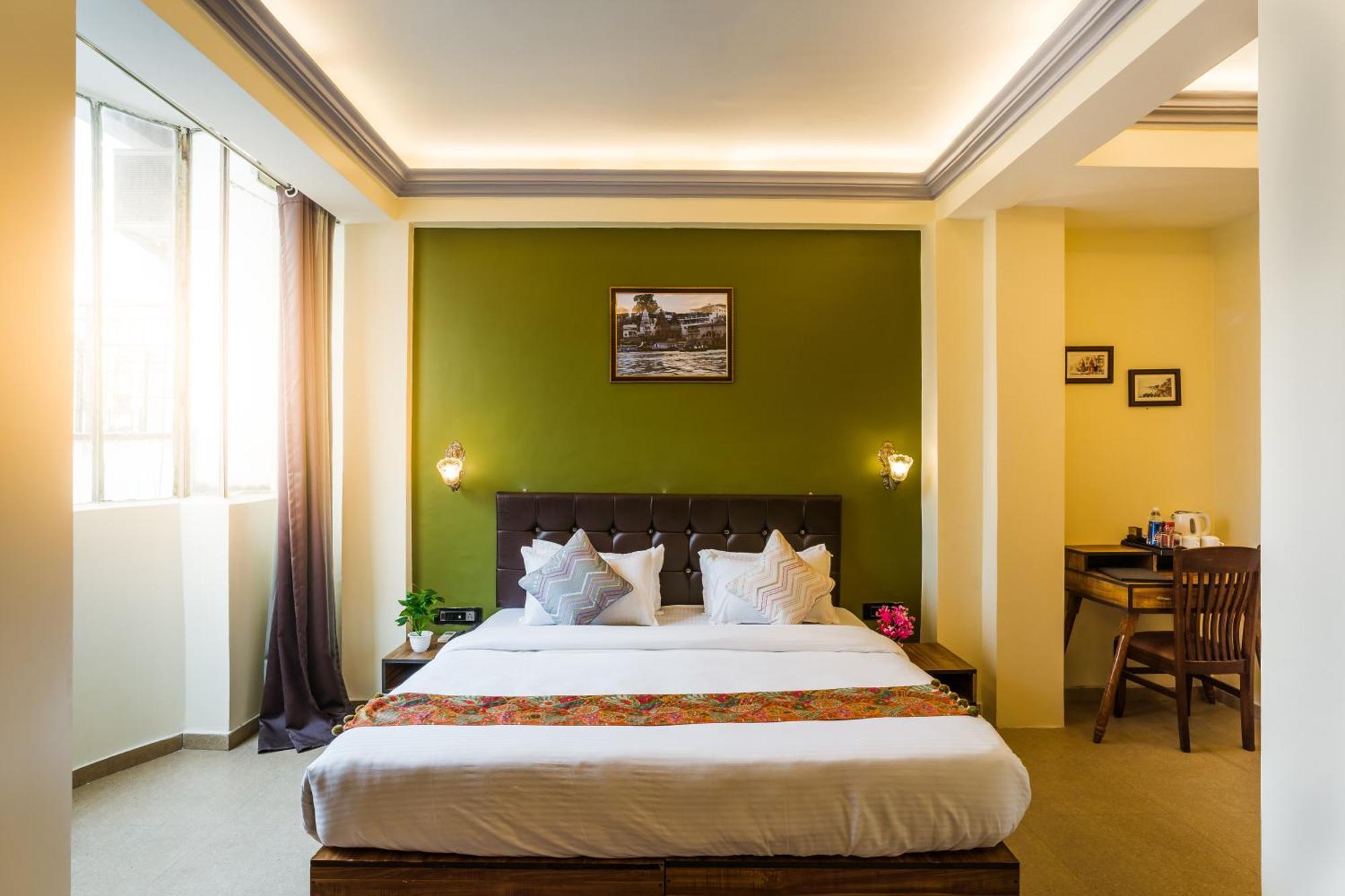 Tripli Hotels Silver Shine Váránasí Exteriér fotografie