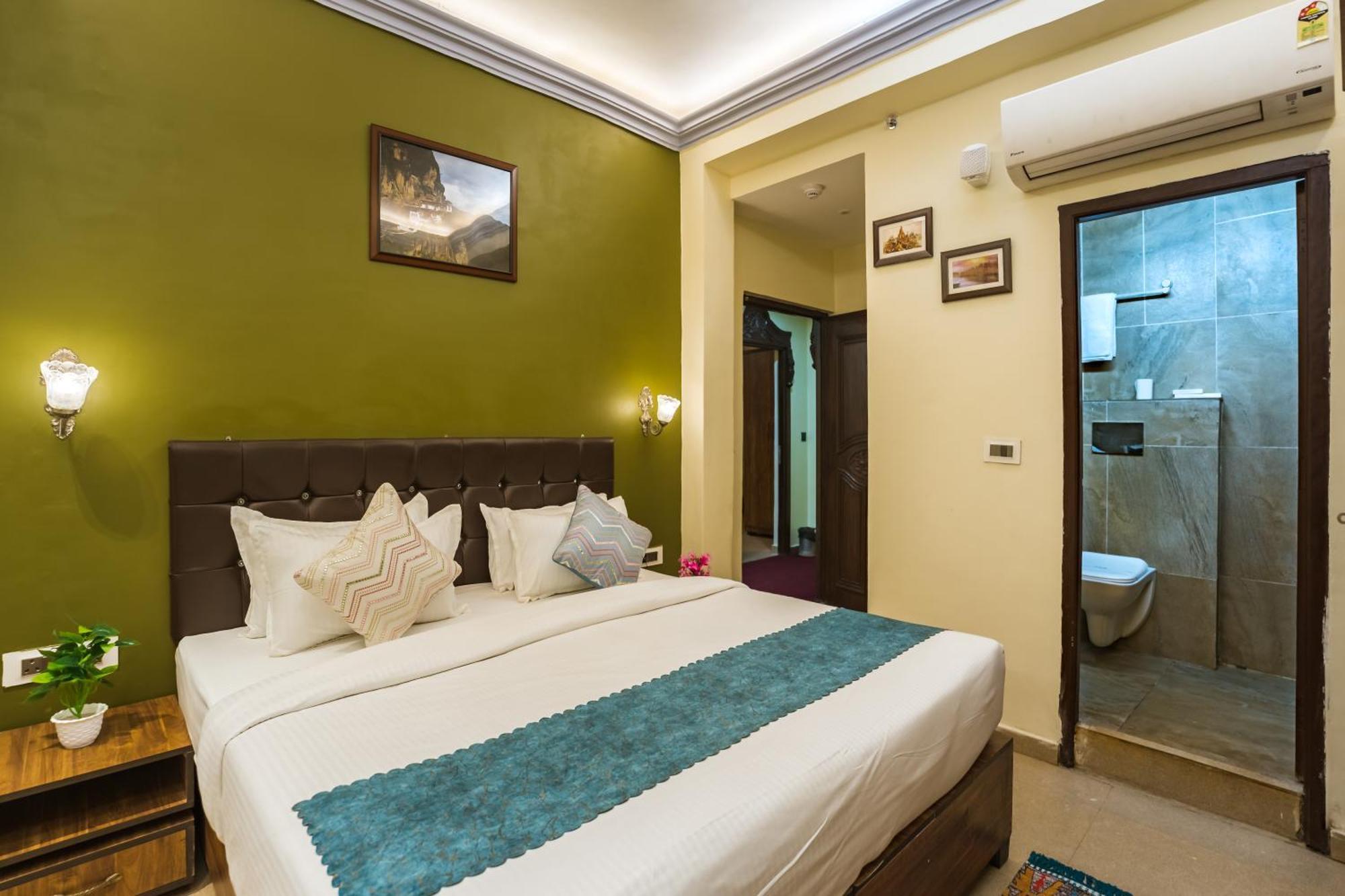 Tripli Hotels Silver Shine Váránasí Exteriér fotografie